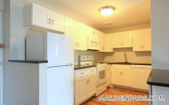 134 Summer St, Unit 8 in Malden, MA - Building Photo