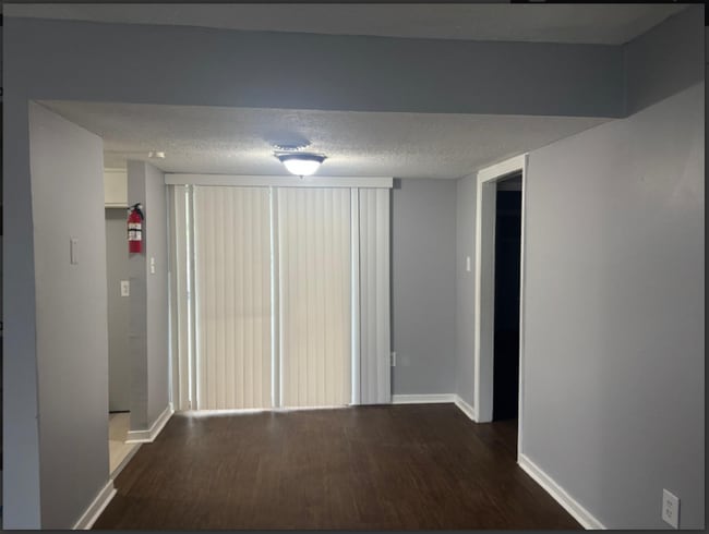 225 W McDowell Rd in Jackson, MS - Building Photo - Building Photo