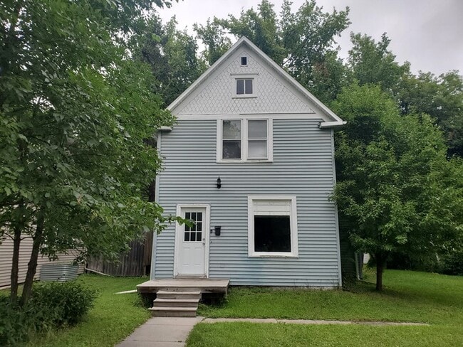 property at 1722 University Ave