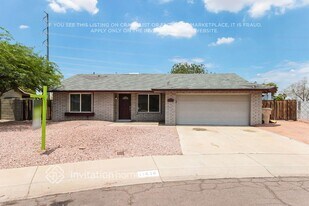 11616 N 66th Dr in Glendale, AZ - Building Photo