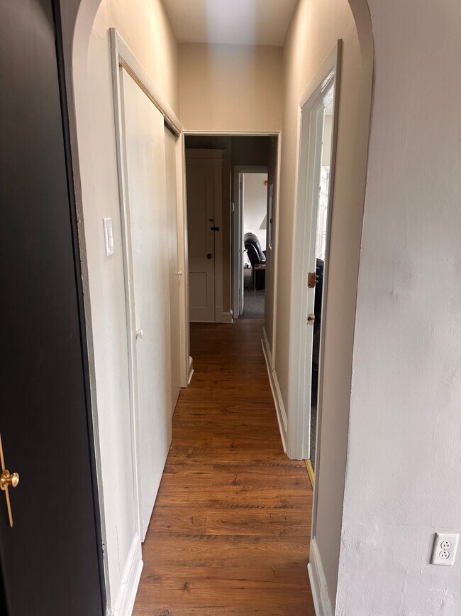 5400 Lebanon Ave, Unit Unit 1 in Philadelphia, PA - Building Photo - Building Photo