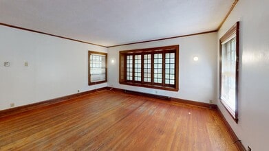 1052 Baldwin Ave in Ann Arbor, MI - Building Photo - Building Photo