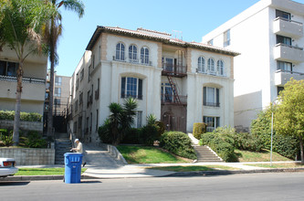 543 S St Andrews Pl in Los Angeles, CA - Foto de edificio - Building Photo