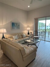 2325 Carrington Ct in Naples, FL - Building Photo - Building Photo