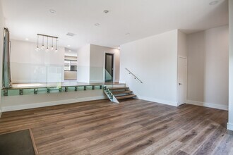 718 S Catalina Ave in Redondo Beach, CA - Building Photo - Building Photo