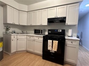 15 Betty Ct in Staten Island, NY - Building Photo - Building Photo