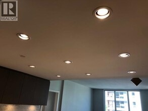 5410 Shortcut Rd in Vancouver, BC - Building Photo - Building Photo