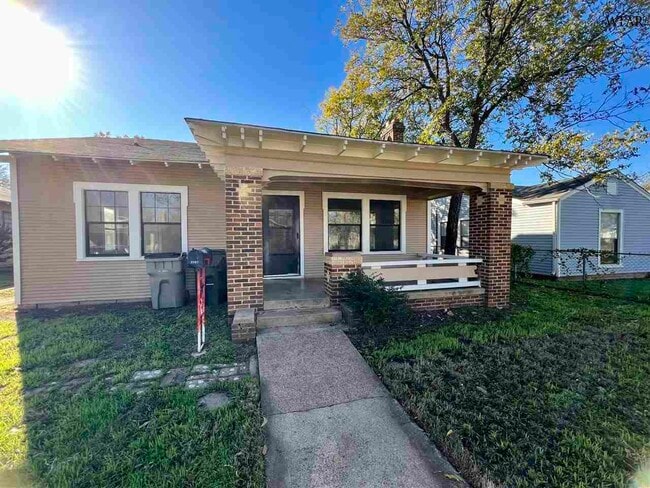 3107 Hollywood Ave in Wichita Falls, TX - Foto de edificio - Building Photo
