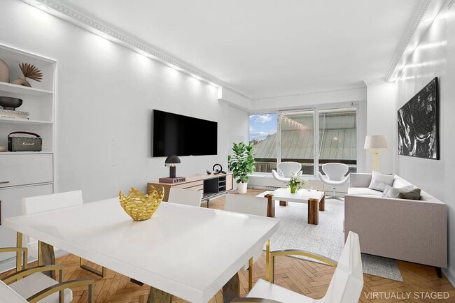 530 E 76th St in New York, NY - Building Photo - Building Photo