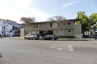 Kenwood Arms in Glendale, CA - Building Photo