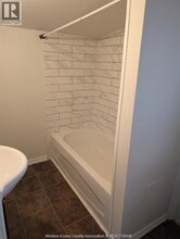 1335 Marentette Ave in Windsor, ON - Building Photo - Building Photo