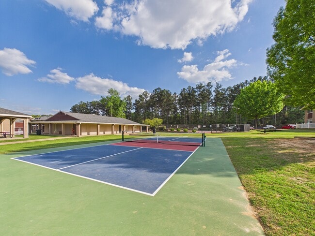 Oxford Pointe Apartments