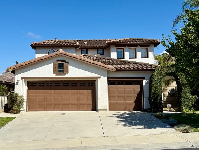 660 Camino de la Luz in Thousand Oaks, CA - Building Photo - Building Photo