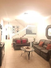 6903 Julia Gardens Dr in Coconut Creek, FL - Foto de edificio - Building Photo