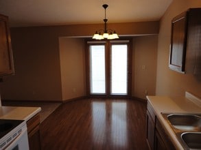 5958 Durrington Dr in Loves Park, IL - Building Photo - Building Photo