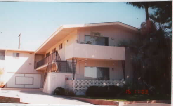 3707-3715 Birch St in Ventura, CA - Foto de edificio - Building Photo