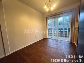 13636 E Burnside St in Portland, OR - Foto de edificio - Building Photo