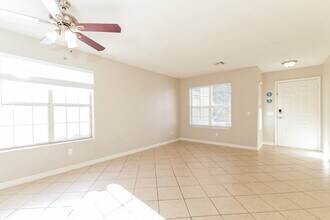 995 River Walk Ct in Henderson, NV - Building Photo - Building Photo