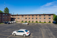 Regent-West Apartments in Whitewater, WI - Building Photo - Building Photo