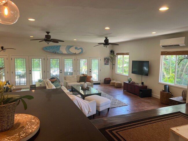 319 Dalene Way in Honolulu, HI - Building Photo - Building Photo