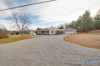 365 Morris Rd in Laceys Spring, AL - Building Photo - Building Photo