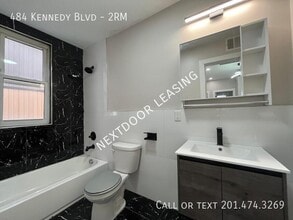 484 John F. Kennedy Blvd in Bayonne, NJ - Building Photo - Building Photo
