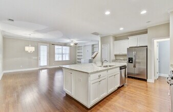 2005 Kings Gate Ln in Mount Pleasant, SC - Building Photo - Building Photo