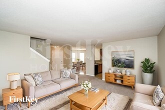 6616 Kinnerton Dr in Indianapolis, IN - Building Photo - Building Photo