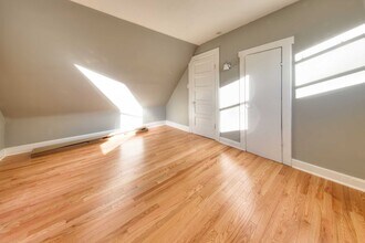 345 Page in Webster Groves, MO - Building Photo - Building Photo