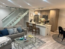 5966 Walerga Rd, Unit 2 in Sacramento, CA - Building Photo