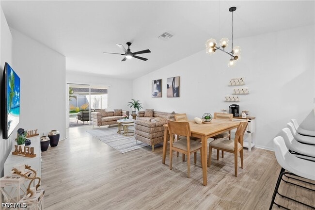 1700 SW Santa Barbara Pl