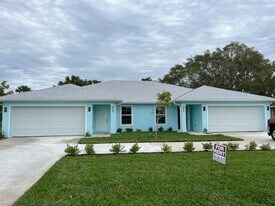 307 SE 24th Ave, Unit 307 in Cape Coral, FL - Building Photo