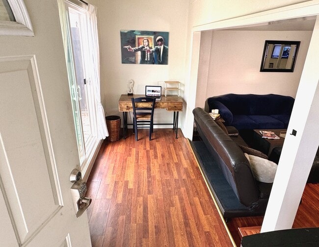 property at 713 N Mansfield Ave