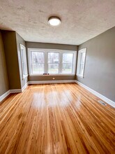8134 S South Shore Dr, Unit 1 in Chicago, IL - Building Photo - Building Photo