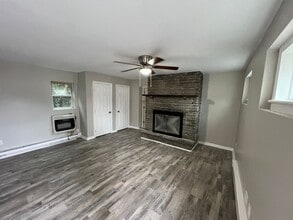 412 N 8th St in Stroudsburg, PA - Building Photo - Building Photo