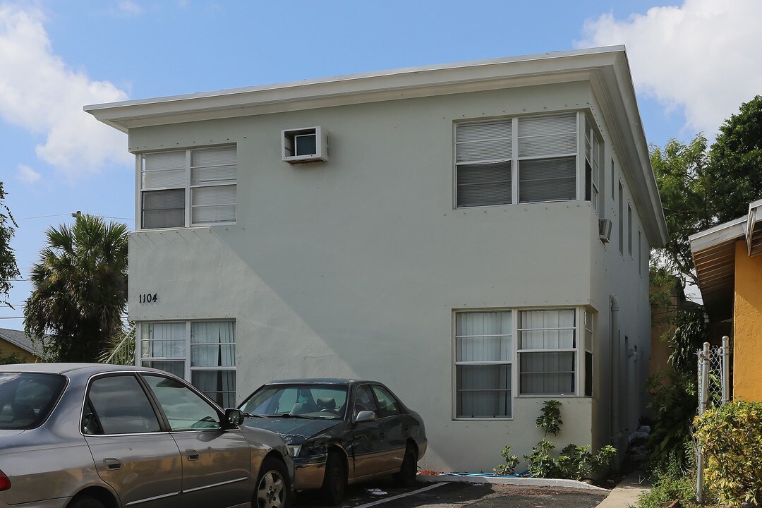 1104 18th St in West Palm Beach, FL - Building Photo