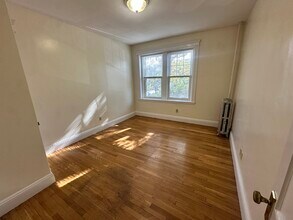 43 Wendell St, Unit 22 in Cambridge, MA - Building Photo - Building Photo
