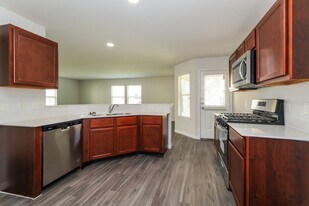 5571 Latta Plantation Dr in Katy, TX - Building Photo