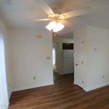 13 Port W Ct in Swansboro, NC - Building Photo - Building Photo