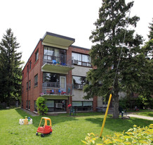 11 Fraserwood Ave Apartments