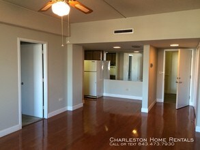 14 Lockwood Dr-Unit -Unit 2I in Charleston, SC - Building Photo - Building Photo