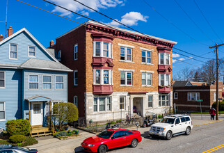 236 Main St in Torrington, CT - Building Photo - Primary Photo