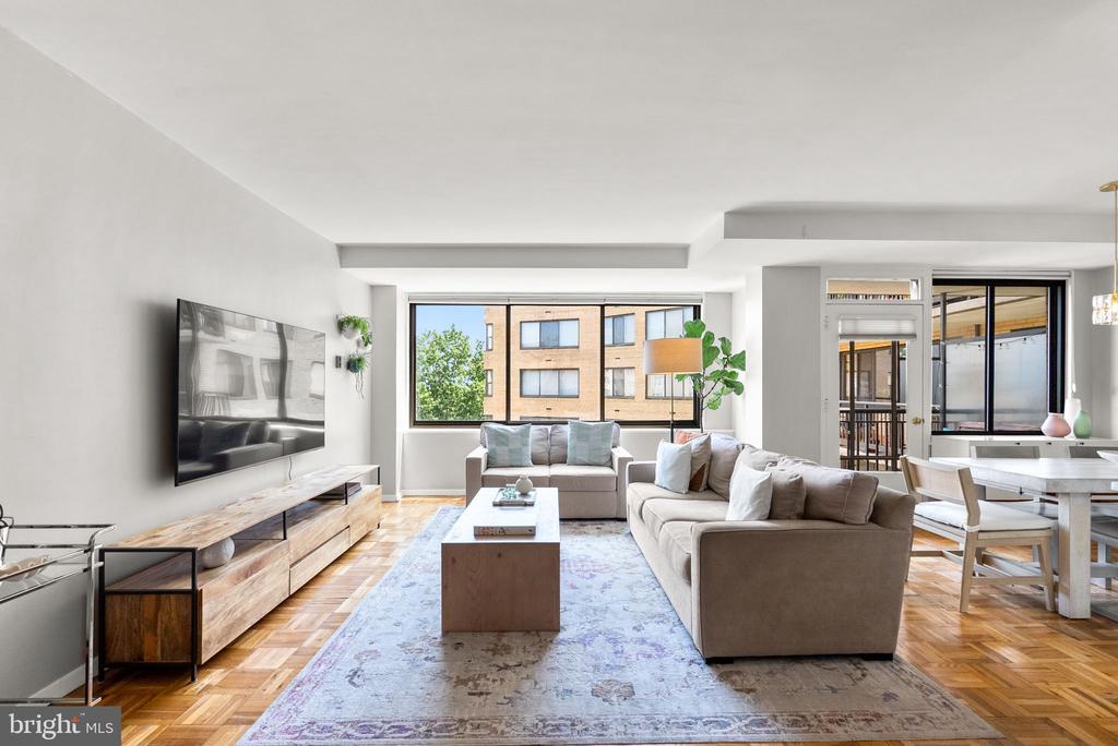 4740 Connecticut Ave NW in Washington, DC - Building Photo