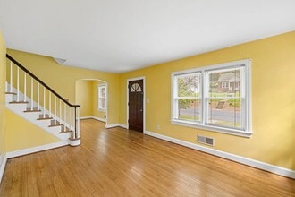 1206 Spring Hill Rd in Staunton, VA - Building Photo - Building Photo