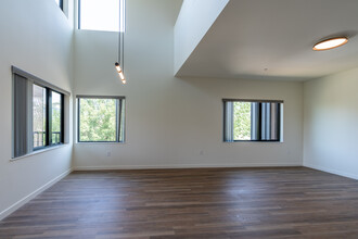 The Ponds on Alexander in Eugene, OR - Building Photo - Interior Photo