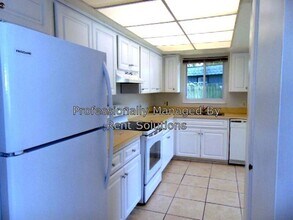 217 Debby Ct-Unit -A in Largo, FL - Building Photo - Building Photo