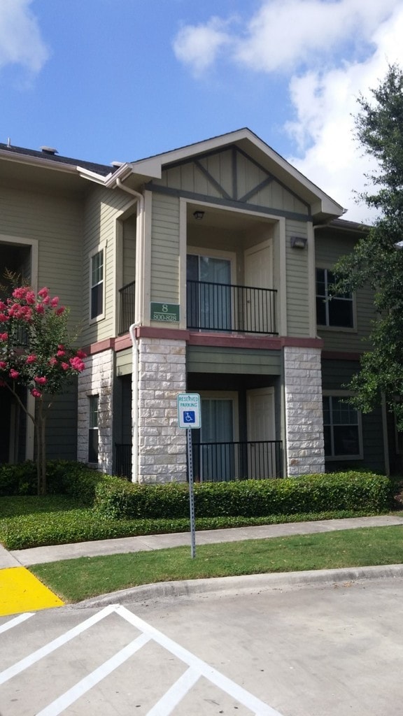 Stratton Oaks Apartments in Seguin, TX