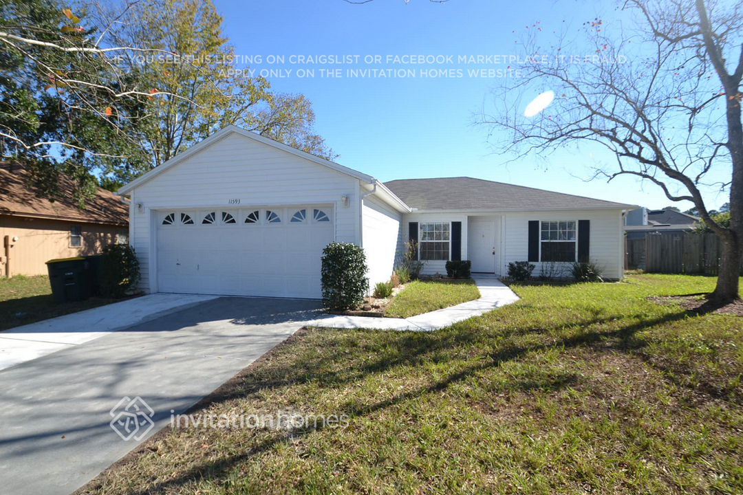 11593 Twin Oaks Trail in Jacksonville, FL - Building Photo