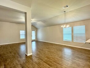 708 Argos Rd in Yukon, OK - Building Photo - Building Photo