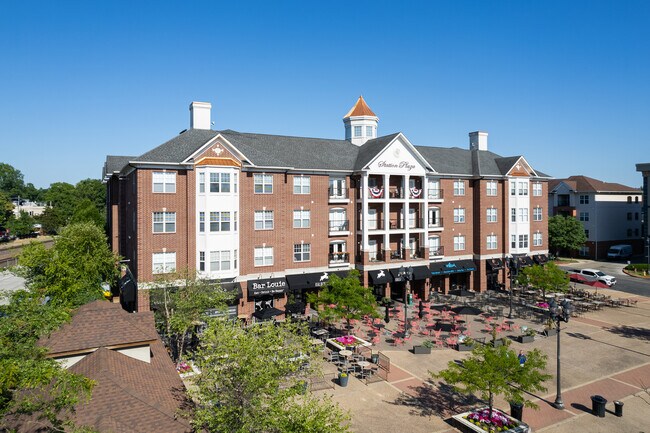 Station Plaza Apartments - Building A